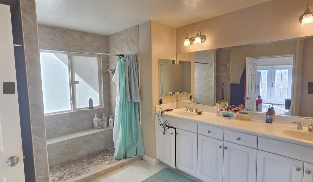 Eastvale 6-Bed RCFE — bathroom