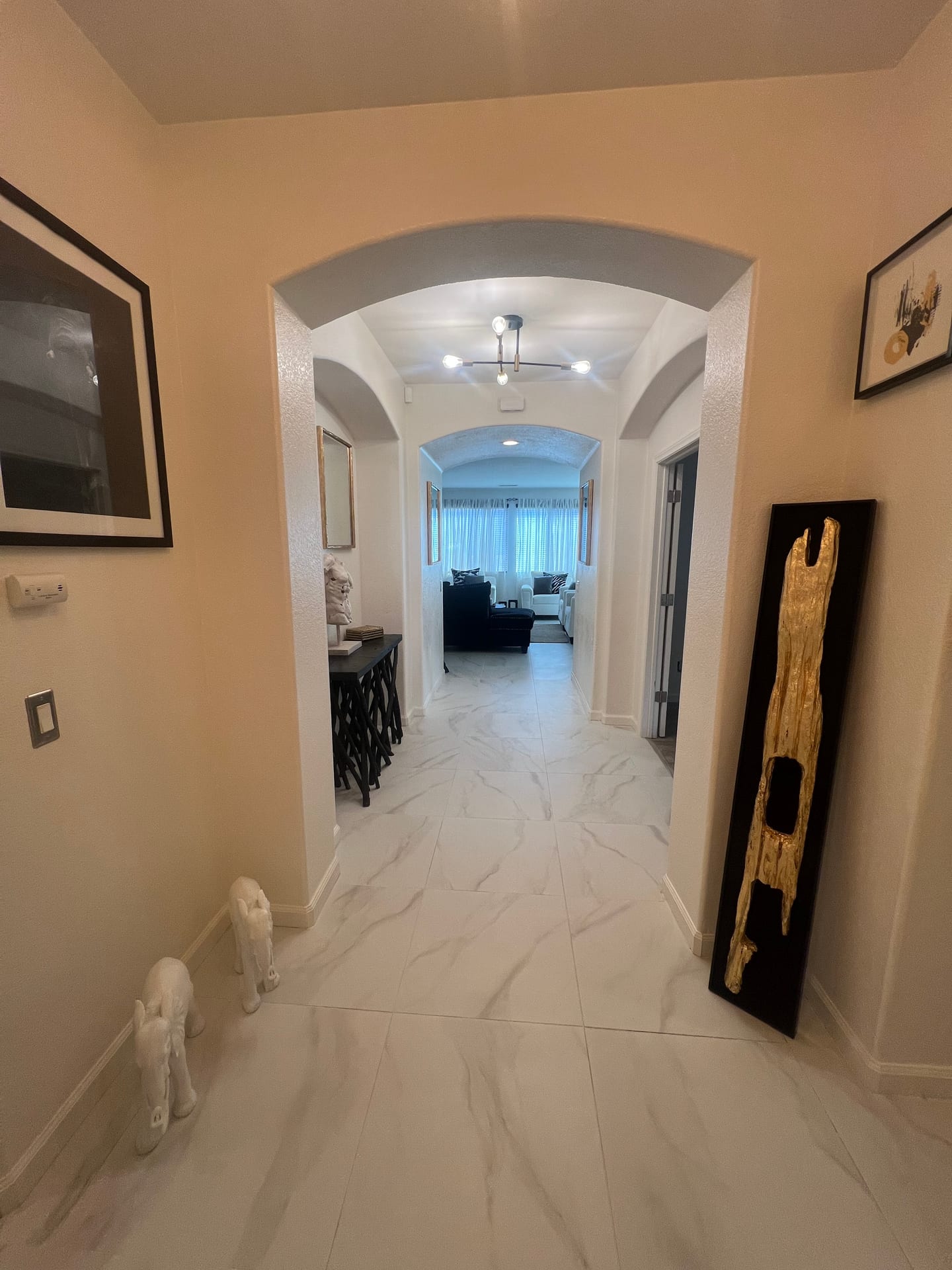 Hemet Care-Ready Home (Gated Community) — hallway
