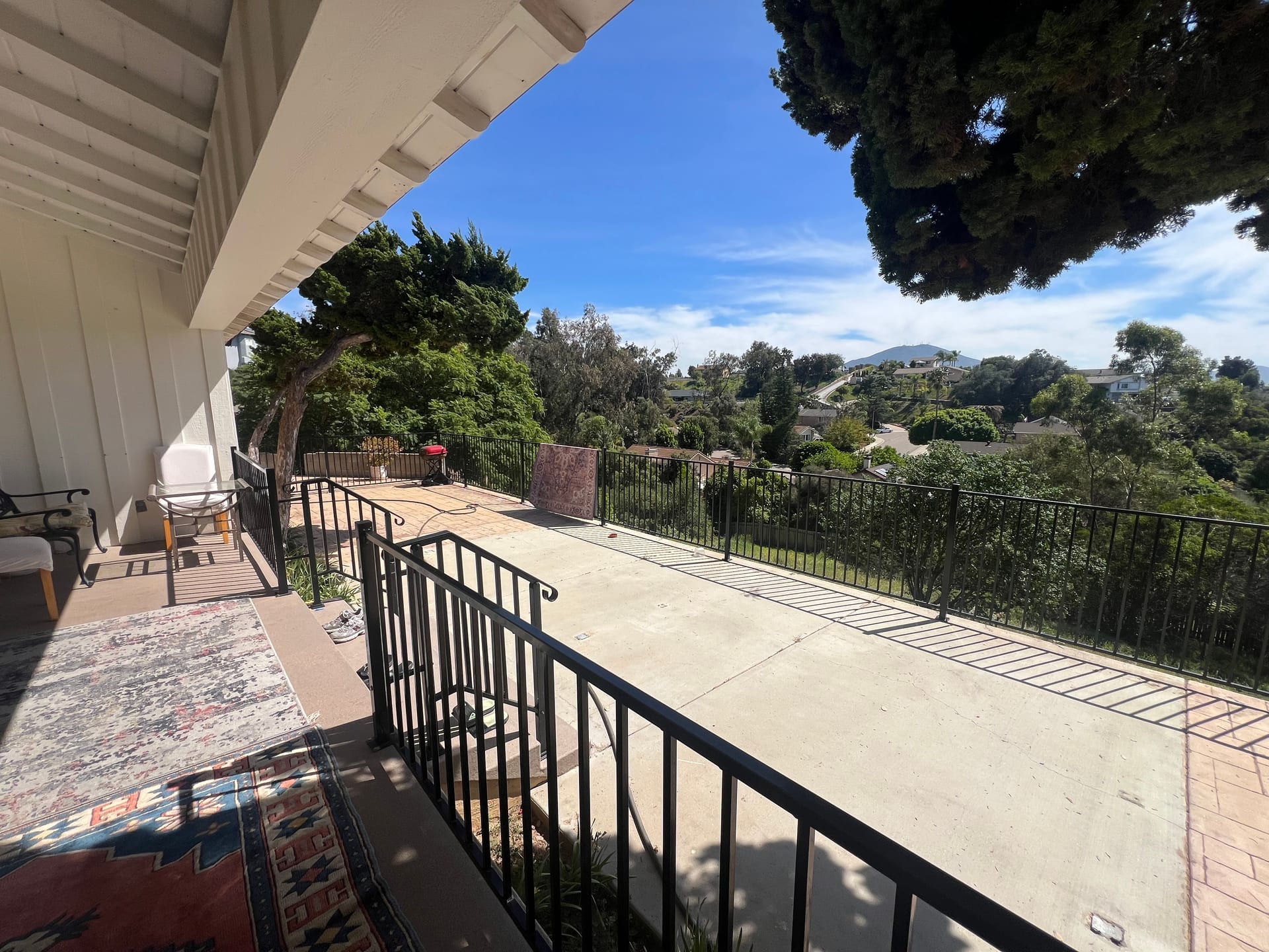 La Mesa Care-Ready Property — patio
