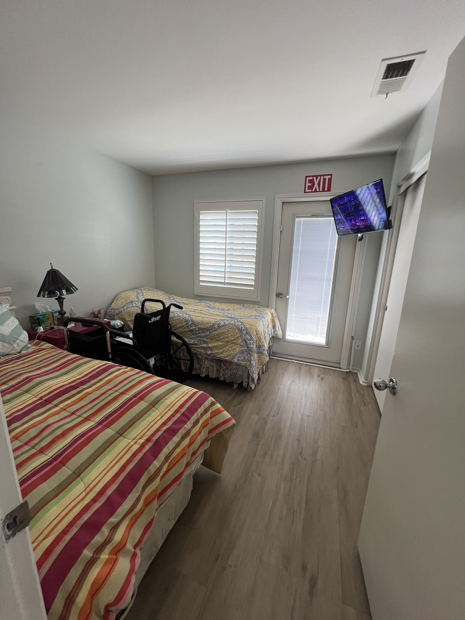 La Quinta 6-Bed RCFE — bedroom