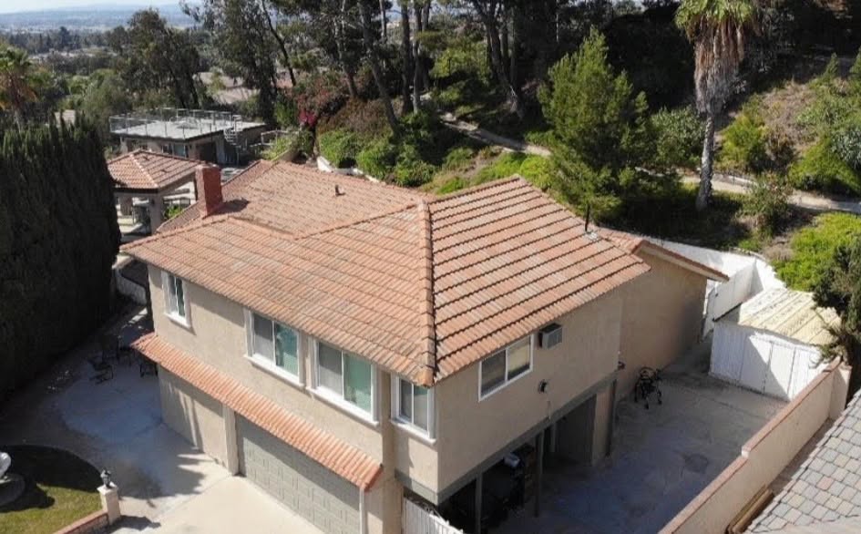 Orange Hill 8-Bedroom Facility — side exterior